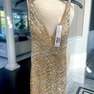 Jovani new with tags . Size 0 fits 34-26-36
